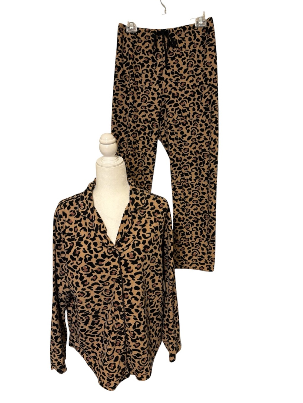 ANNE KLEIN Leopard Fleece Two Piece Pajamas Size XLarge